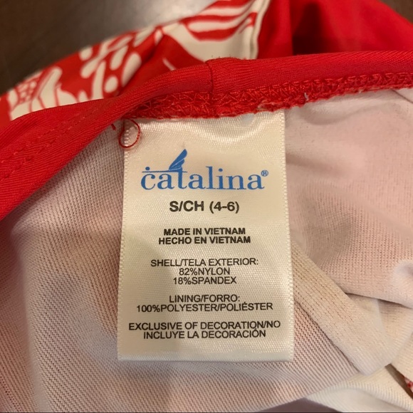 Cute Red Women’s One Piece Swimsuit - Picture 3 of 3